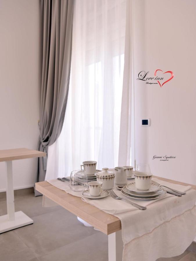 Love Inn Pompei Bagian luar foto