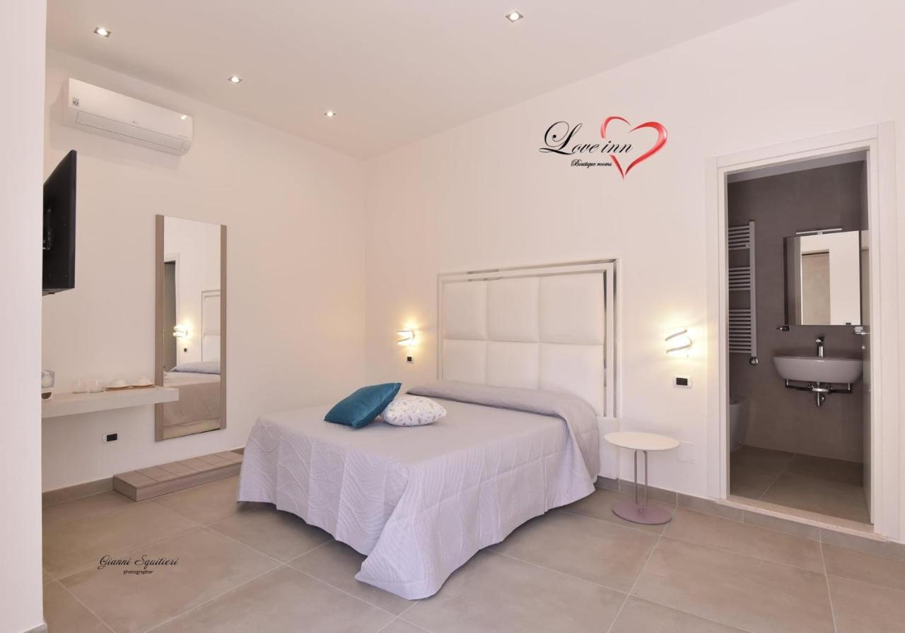 Love Inn Pompei Bagian luar foto