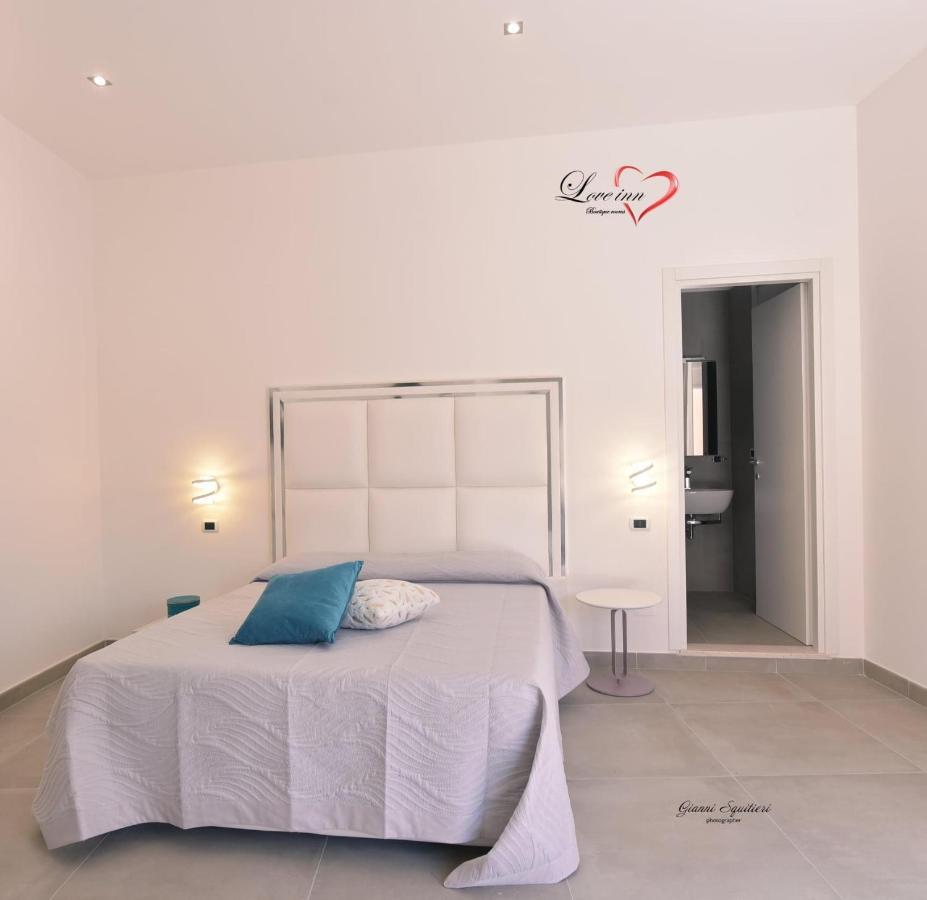 Love Inn Pompei Bagian luar foto