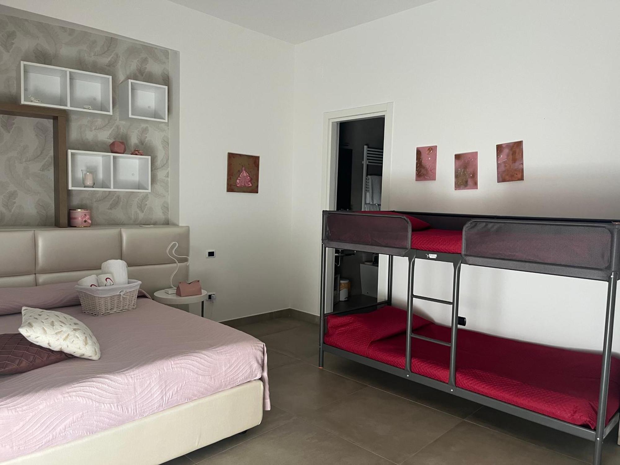 Love Inn Pompei Bagian luar foto